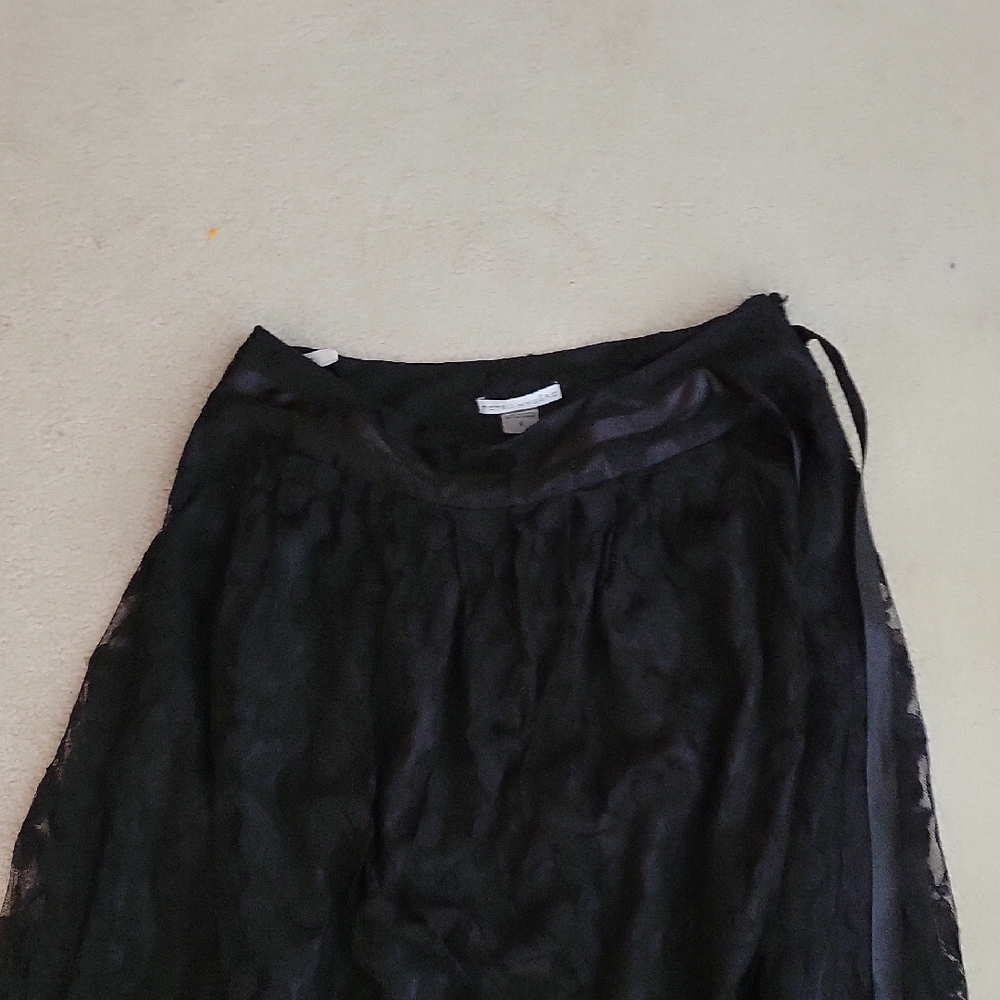 Peter Nygard Black Midi A-Line Skirt